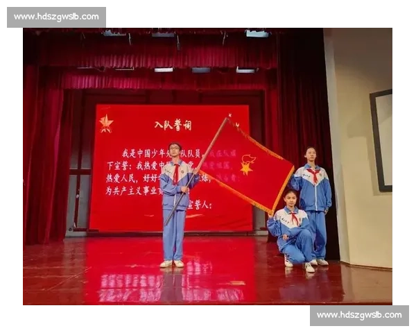 人机共舞庆华诞!北京五千红领巾燃动少先队 76 周年 人机共舞庆华诞!北京五千红领巾燃动少先队 76 周年